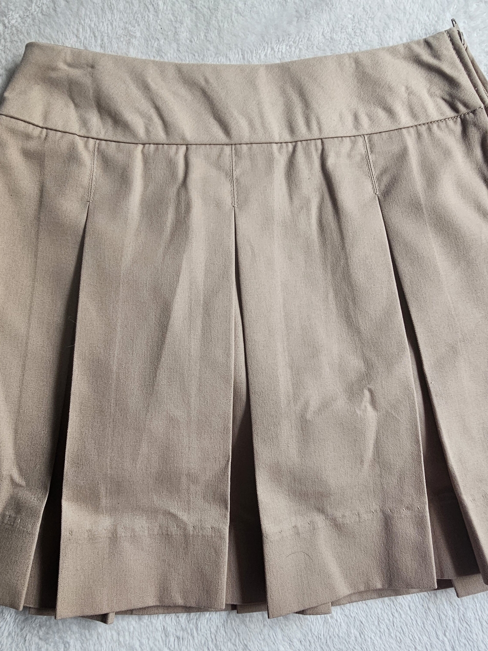 School Uniform Beige Pleated Skirt Girl Size 7 - Classic A-Line Style